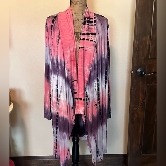 Gorgeous plus duster-New with tag! - Picture 1 of 5